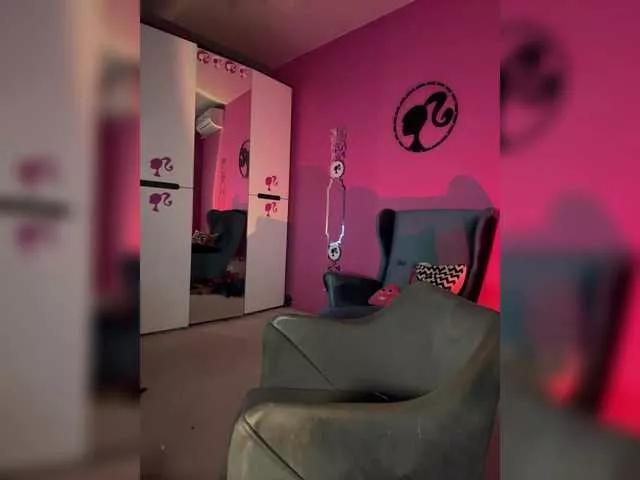 Barbie-mf on BongaCams 