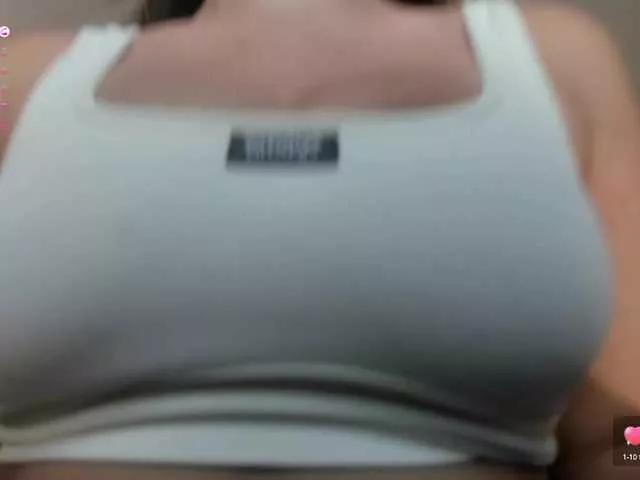 EllaClark on BongaCams 