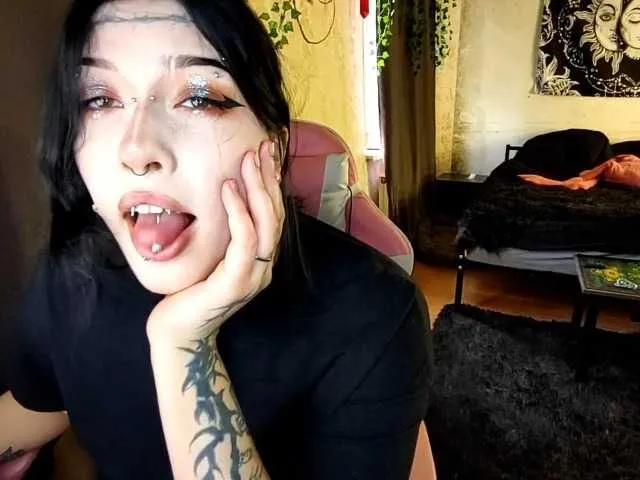 Harakassi from BongaCams