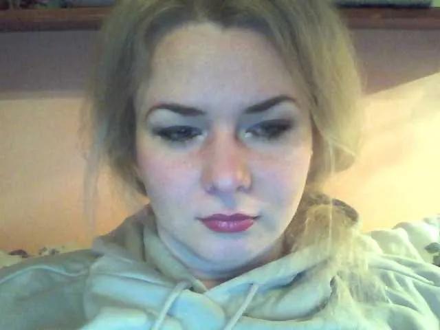 HollyLaPretty from BongaCams