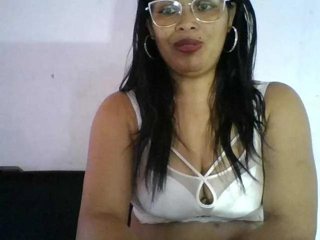 Karenne from BongaCams