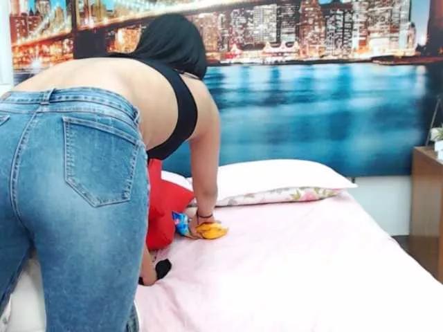 KendraAndMishel from BongaCams