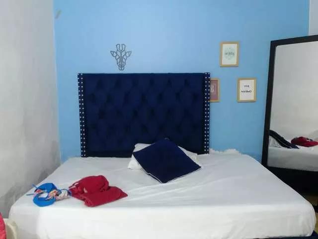 kinky-redhead18 on BongaCams 