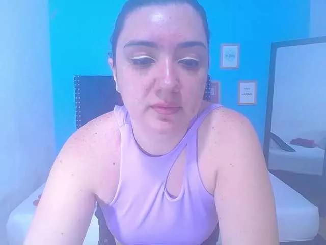 kinky-redhead18 on BongaCams 