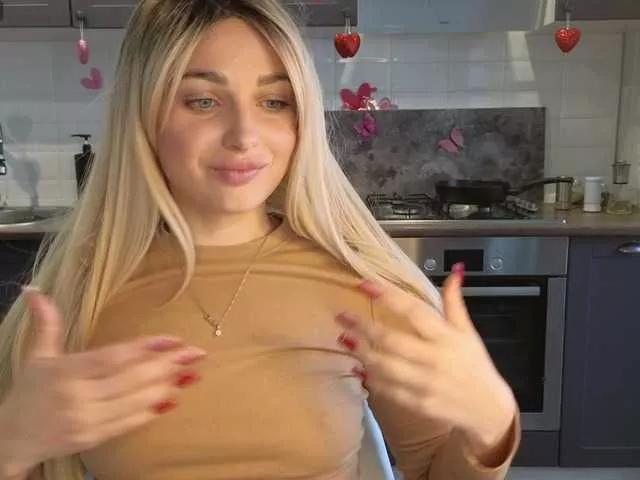 MellicaX on BongaCams 