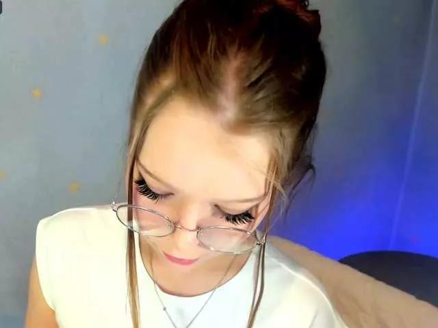 MelMooon on BongaCams 