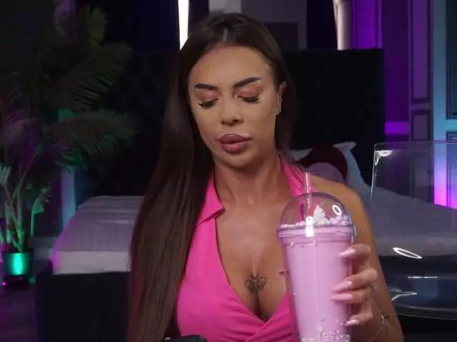 MissKiarra on BongaCams 