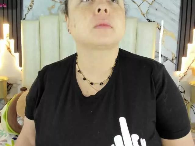 mollieblue69 on BongaCams 