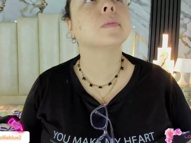 mollieblue69 on BongaCams 