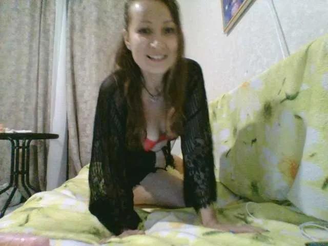 Yulia777 from BongaCams