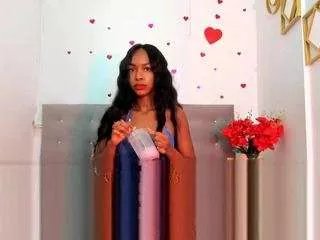 emma-foxx1 on CamSoda 