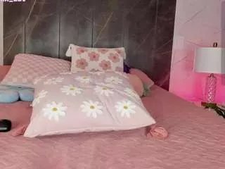 emmawilliams1 on CamSoda 