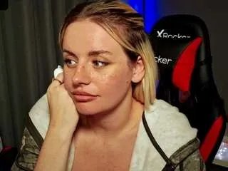 maaad-maxxx on CamSoda 