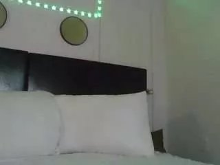 tastethepeach on CamSoda 