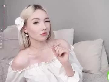 _vi_vi_ on Chaturbate 