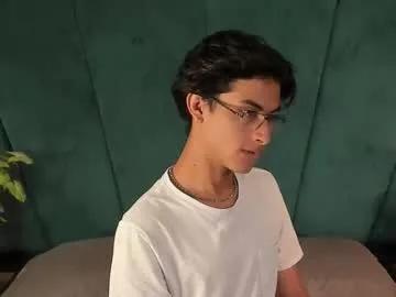 aaron_eze from Chaturbate