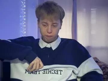 beeb0y from Chaturbate