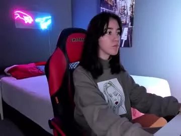 belle_via on Chaturbate 