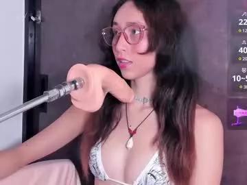 doll_bella_ on Chaturbate 