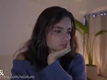 ellelure_ on Chaturbate 