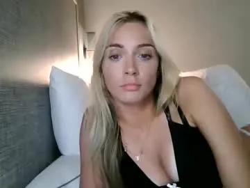 elliebellyy on Chaturbate 