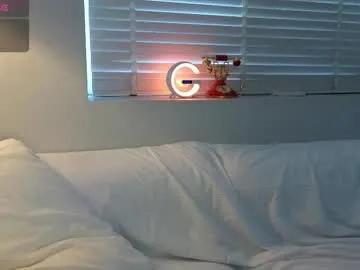 emilytrays from Chaturbate