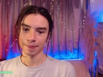 j_a_x_x_x_o_n on Chaturbate 