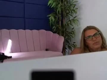 kamafeels from Chaturbate