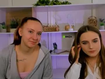 mila_glow from Chaturbate