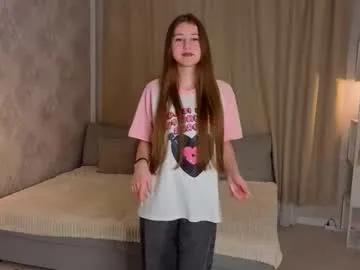 yvonnedennington from Chaturbate