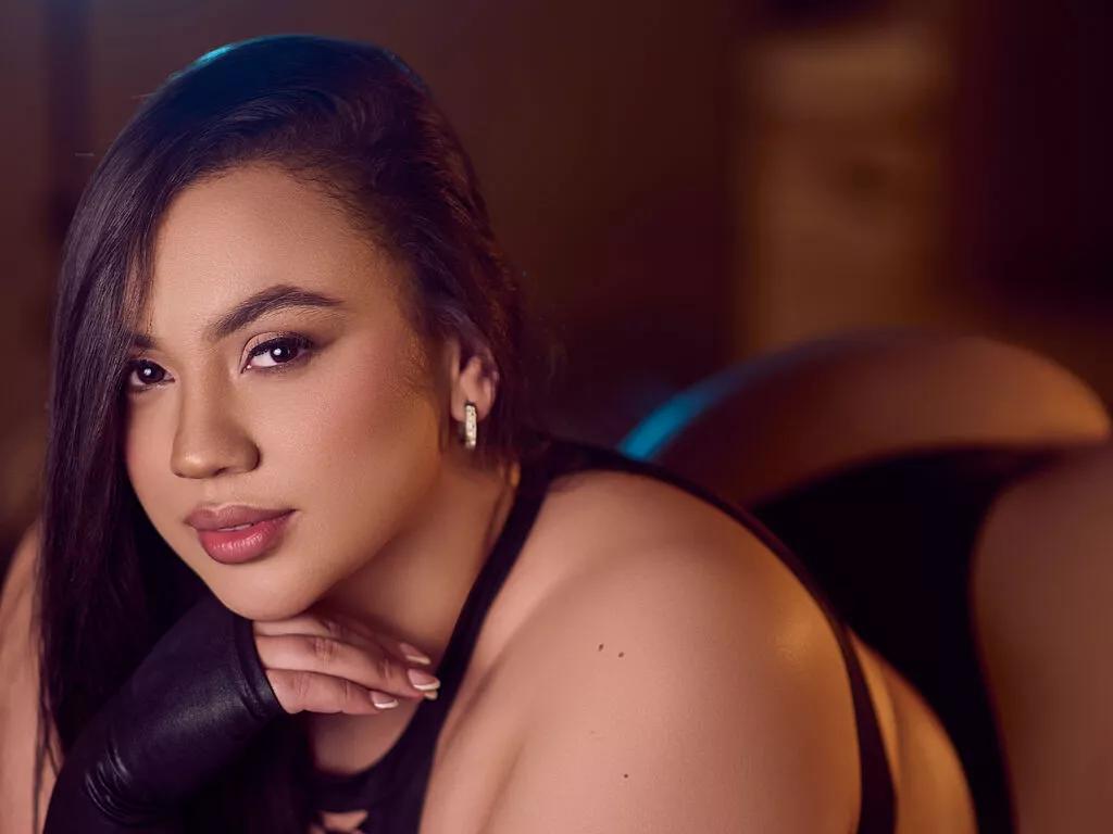 CarolineBleir from LiveJasmin