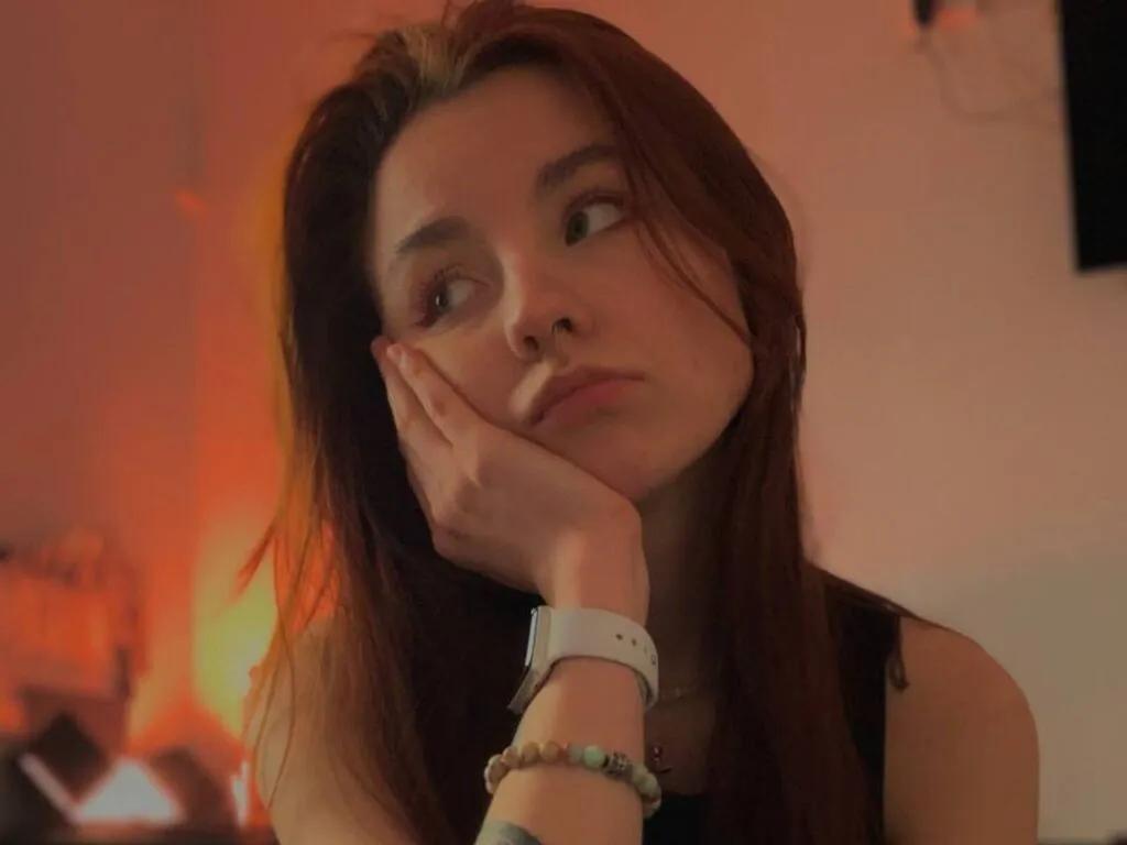 DivinaGazza from LiveJasmin