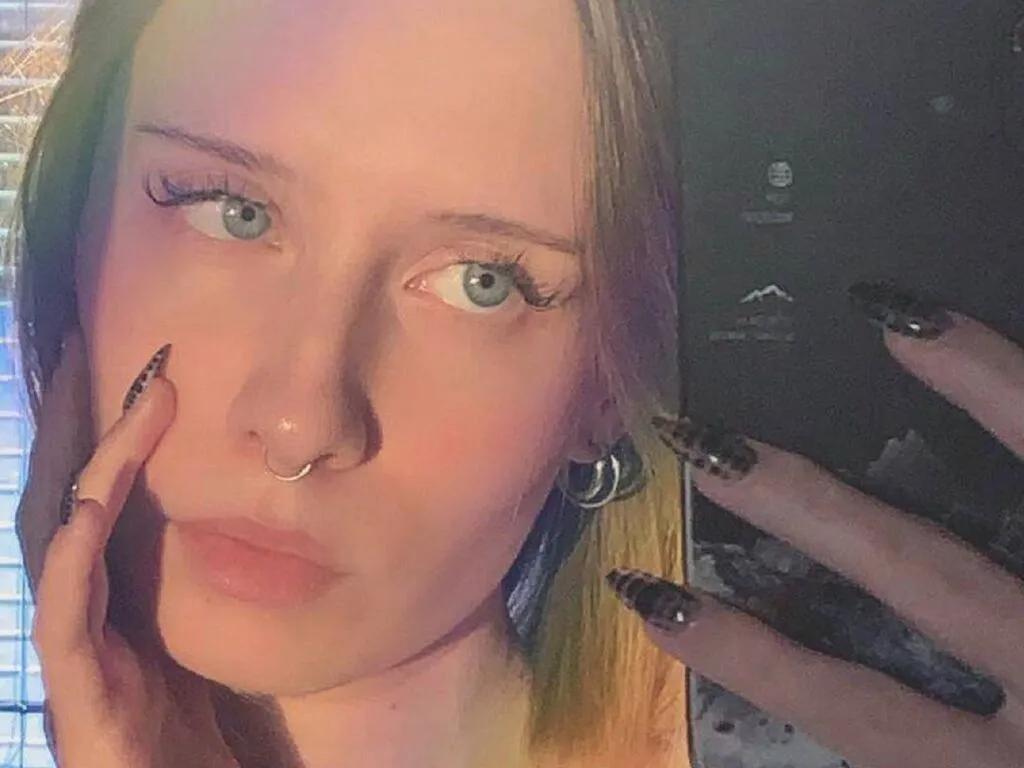 LeonilaSeedorf from LiveJasmin