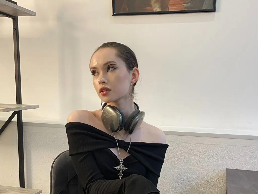 WillenaShake from LiveJasmin