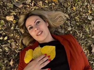 CARMIYNNA from Streamate