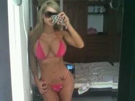 KinnyBoobs from Streamate