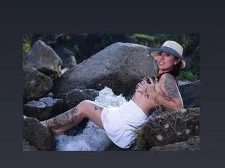 NatalieSaenz29 from Streamate