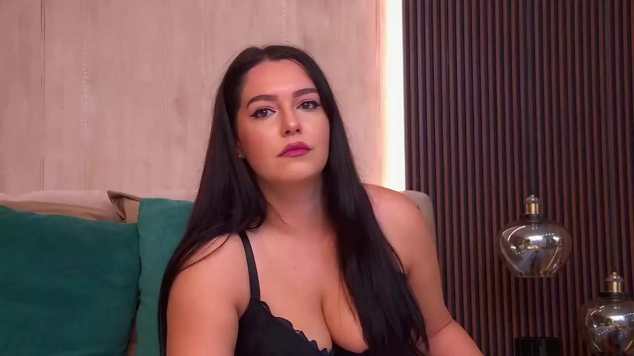 JennifferGray on Streamray 