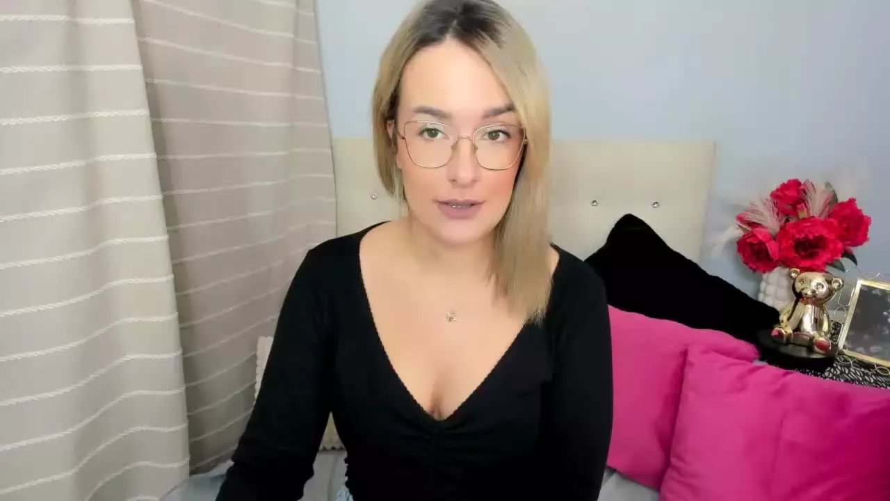 MollyFlowers on Streamray 