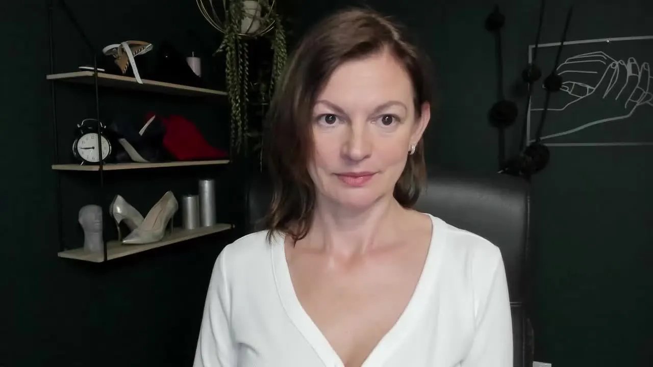 VivianTasty on Streamray 