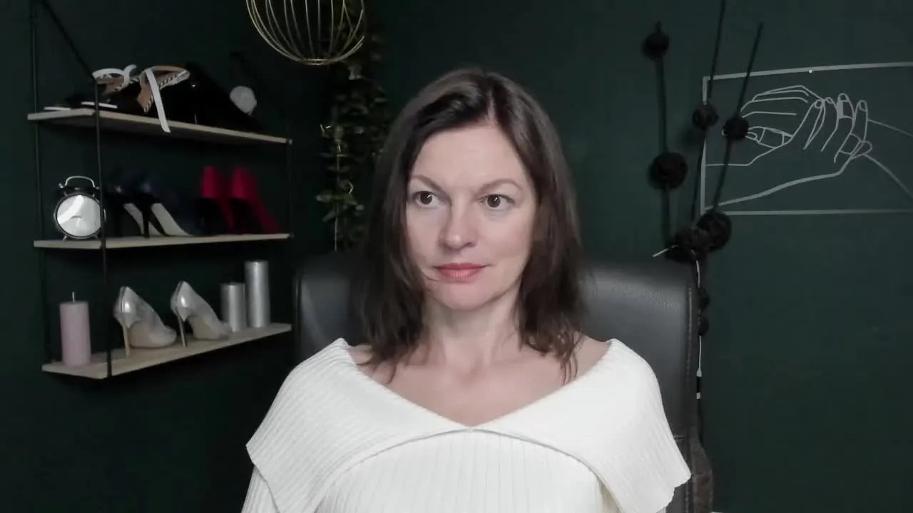 VivianTasty on Streamray 