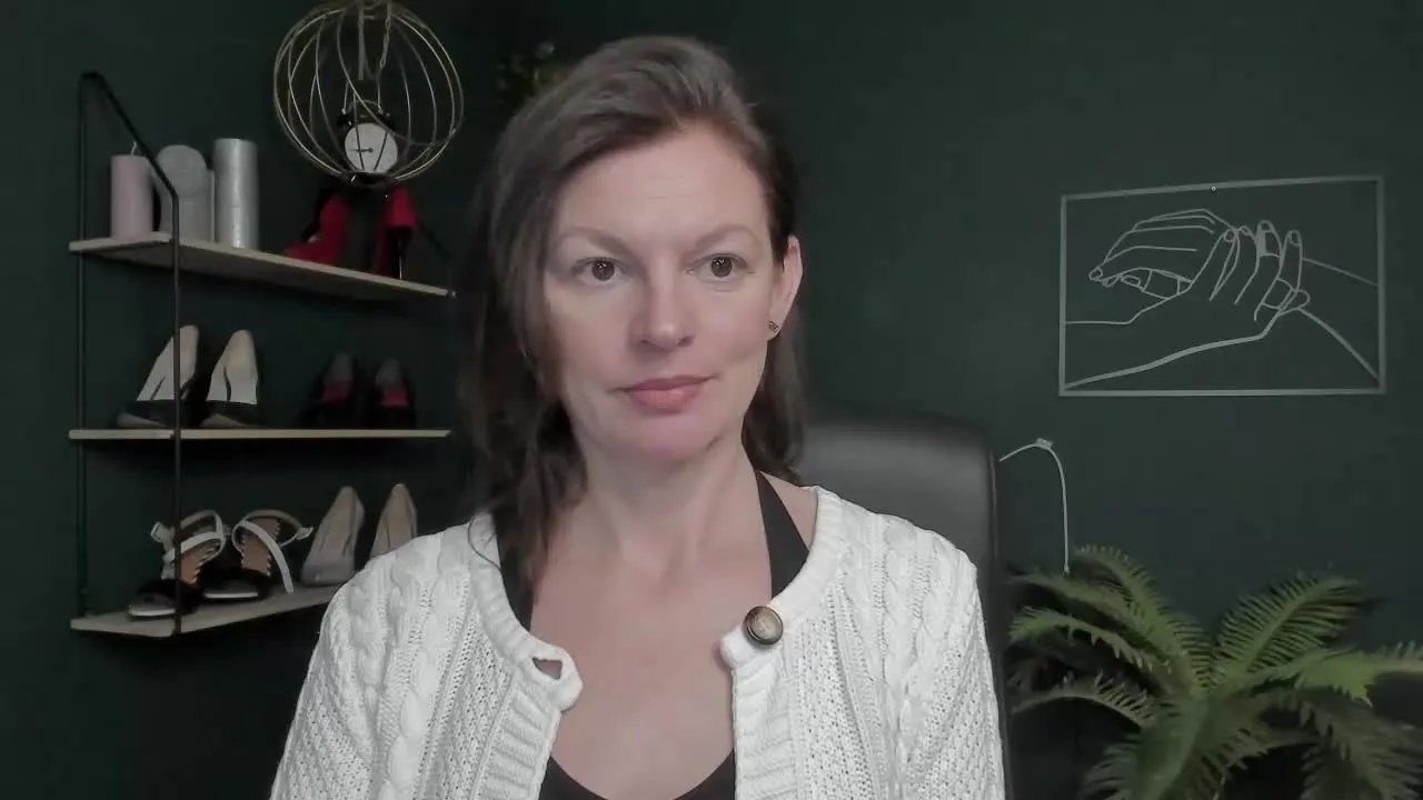 VivianTasty on Streamray 