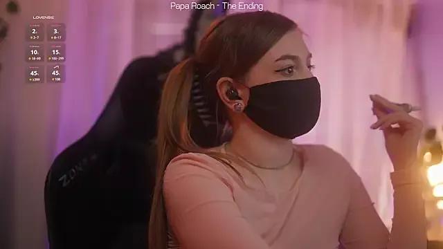 aarimass on StripChat 