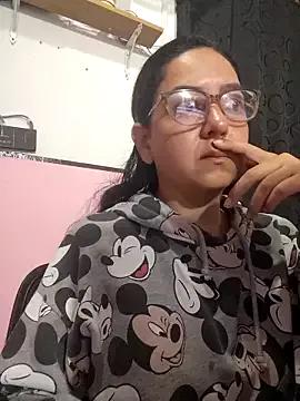 Abbyjoness21 on StripChat 