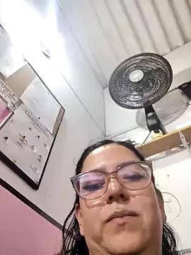 Abbyjoness21 on StripChat 