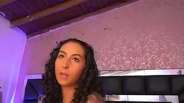 agatha_collins_ on StripChat 