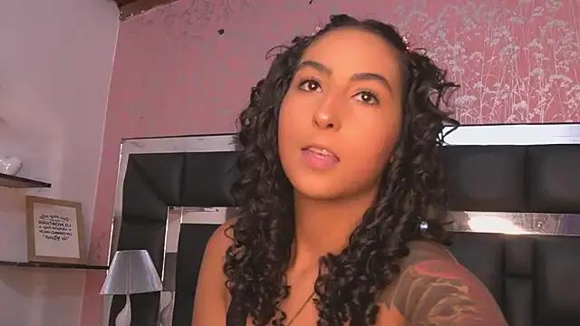 agatha_collins_ on StripChat 