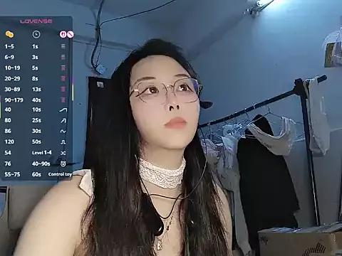 aimi-bb on StripChat 