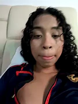 bella__honey on StripChat 