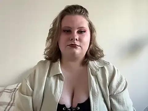 BriannaFlirty from StripChat